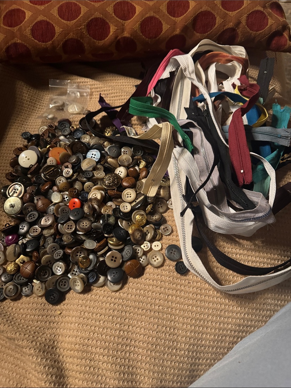 Vintage lot of  Buttons and Zippers